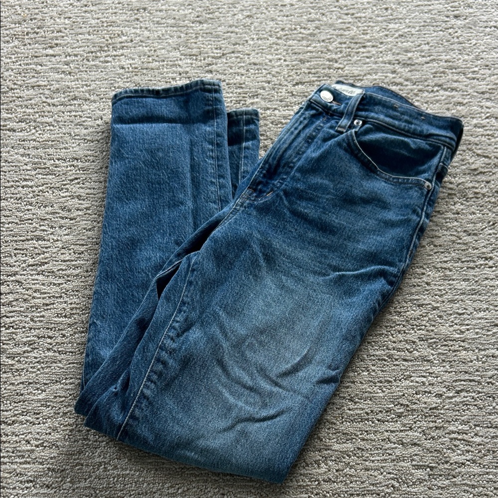 Madewell Women's Straight Leg Jeans in Dark Blue